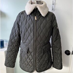 MICHAEL KORS Women's Sherpa Collar Diamond Quilted Jacket olive green